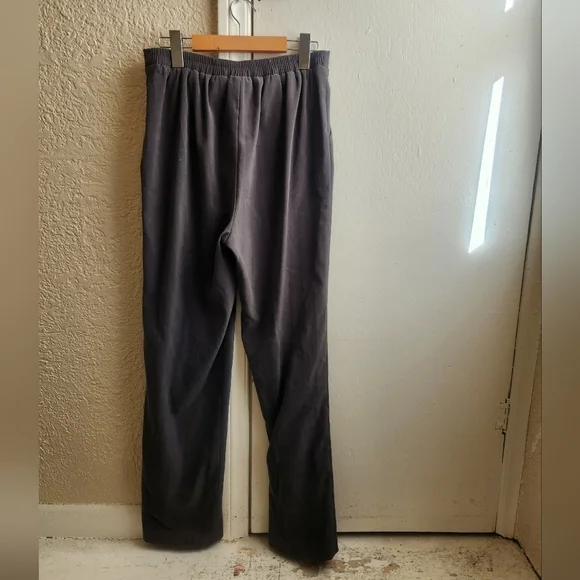 Carroll Reed- Olive Pants - Picture 2 of 3